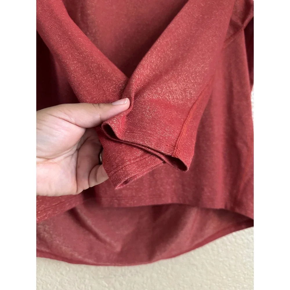 Lululemon back action